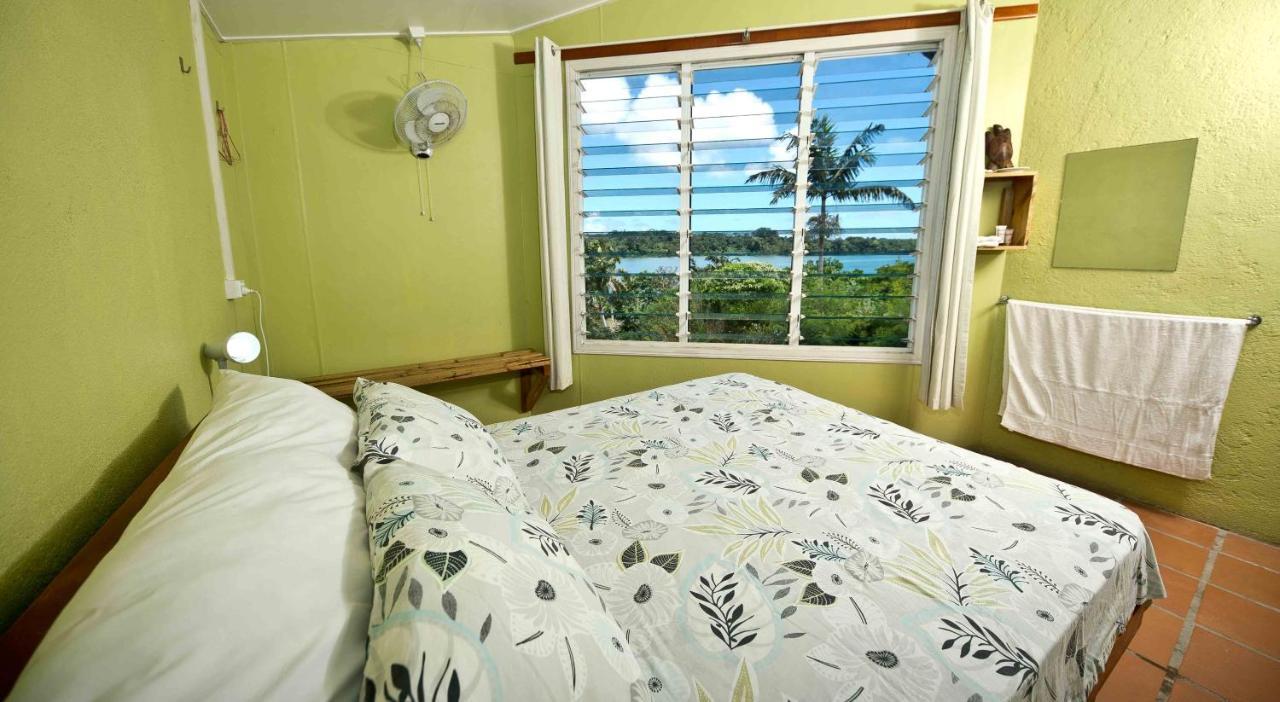 Retreat Seaside Hostel Port Vila Bagian luar foto