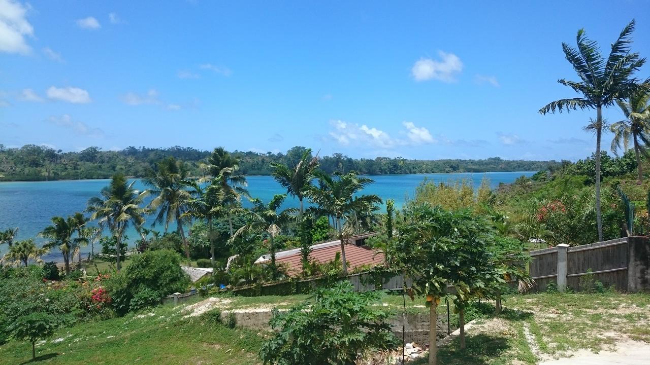 Retreat Seaside Hostel Port Vila Bagian luar foto