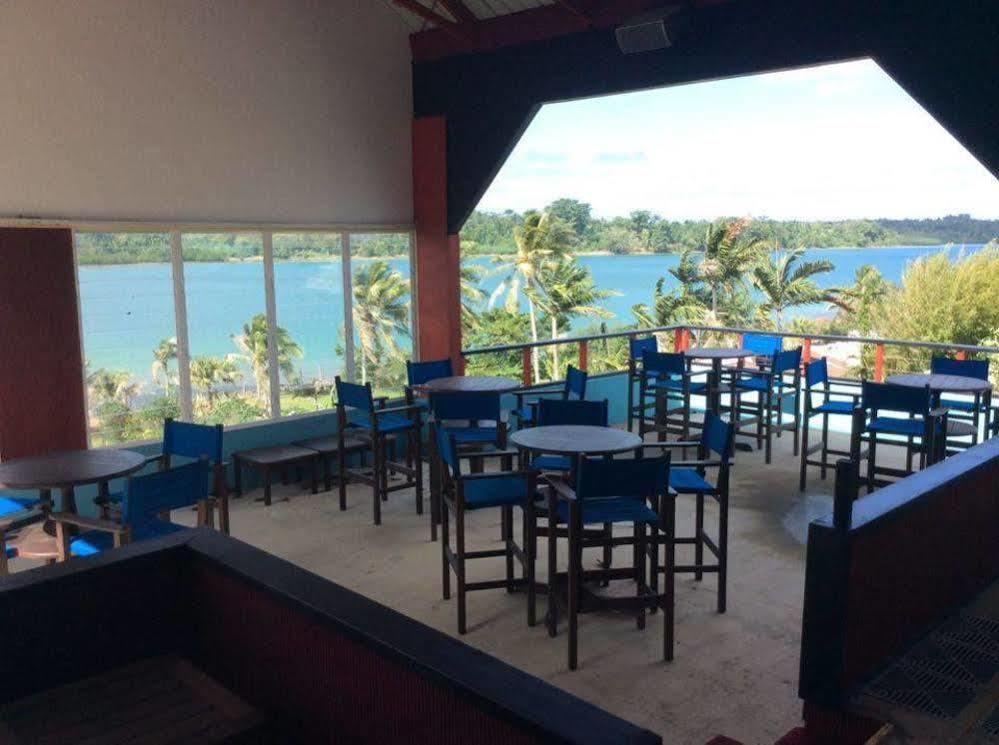 Retreat Seaside Hostel Port Vila Bagian luar foto